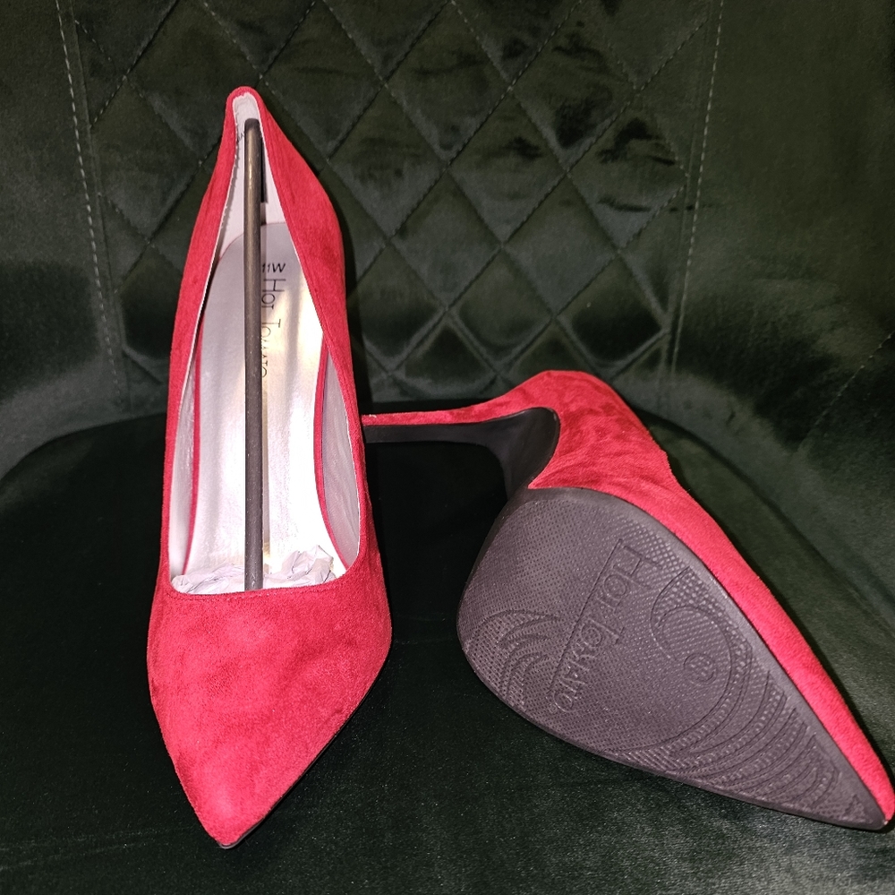 Hot Tomato, Red Pumps